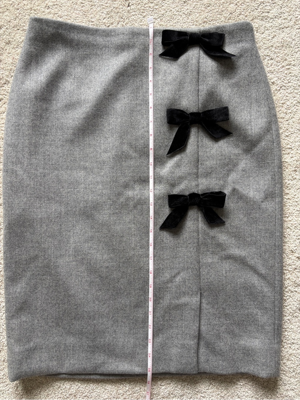 J. Crew Gray Pencil Skirt with Black Velvet Bows Size 12 - Picture 7 of 14